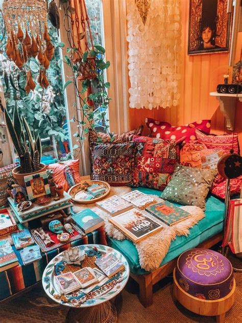 35 Charming Boho Living Room Decorating Ideas With Gypsy Style - home ...