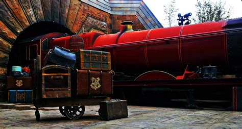 Hogwarts Express by fatgurl06 on DeviantArt