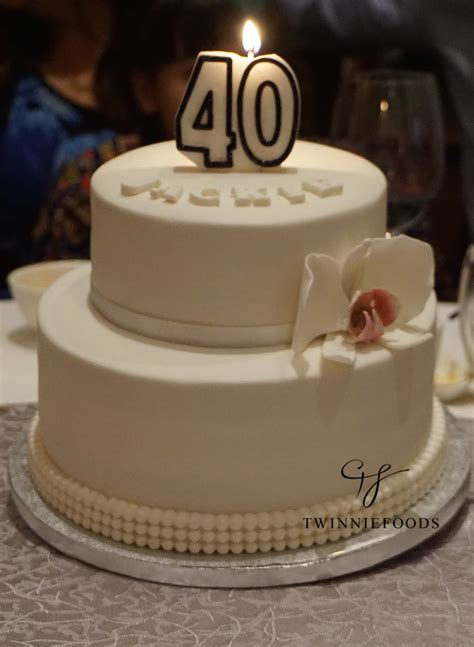 Elegant 40th Birthday Cake - TwinnieFoods