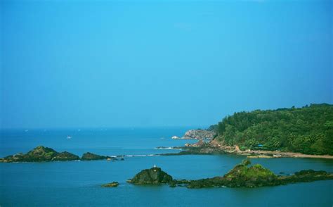 Gokarna - Trekking by the beach - Tripoto