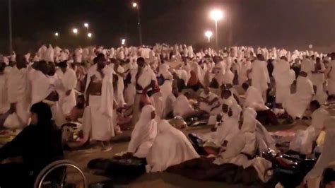 Muzdalifah during Hajj at night HD - YouTube