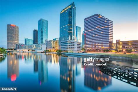 Tampa Bay Skyline Photos and Premium High Res Pictures - Getty Images