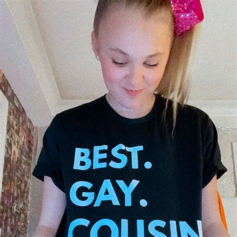 Jojo Siwa Seemingly Comes Out By Wearing "Best Gay Cousin" T-Shirt