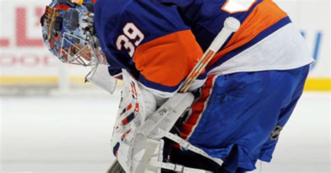 Report: Islanders' Rick DiPietro, On IR, Suffers Lower-Body Injury ...