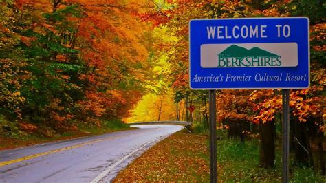 Best Fall Foliage Getaways near NYC - offMetro NY