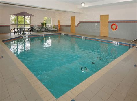 Best Western Burlington Inn & Suites - SixSuitcaseTravel