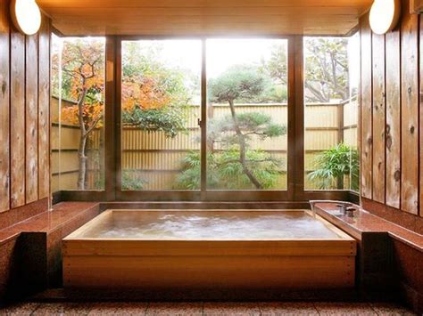 5 Inspirations to Design Luxury Apartment with Hot Tub - Talkdecor | Japanese style bathroom ...