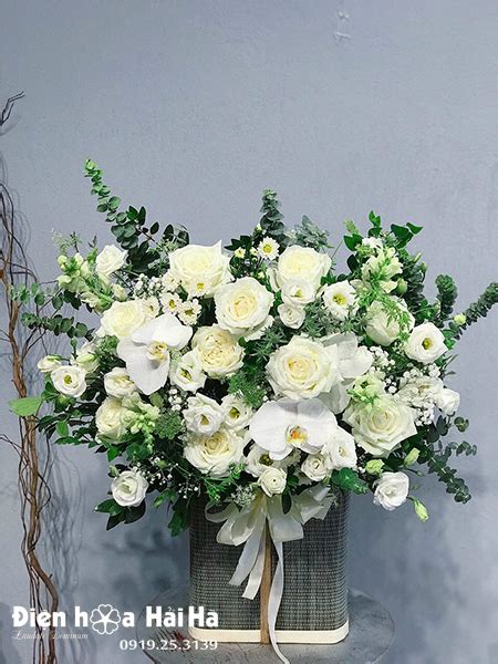 Giỏ hoa hồng trắng đẹp - Mầm xuân - Đặt điện hoa, shop hoa giao hoa tận nhà - Điện hoa Hải Hà