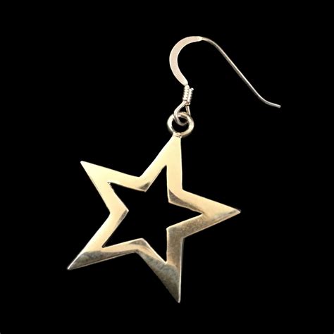 STAR EARRINGS