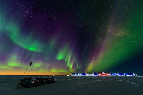 A year in Antarctica: Penguins, planes, sea ice and spaceships ...