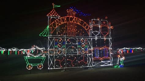 10 Christmas light displays you have to see in Tampa Bay | wtsp.com