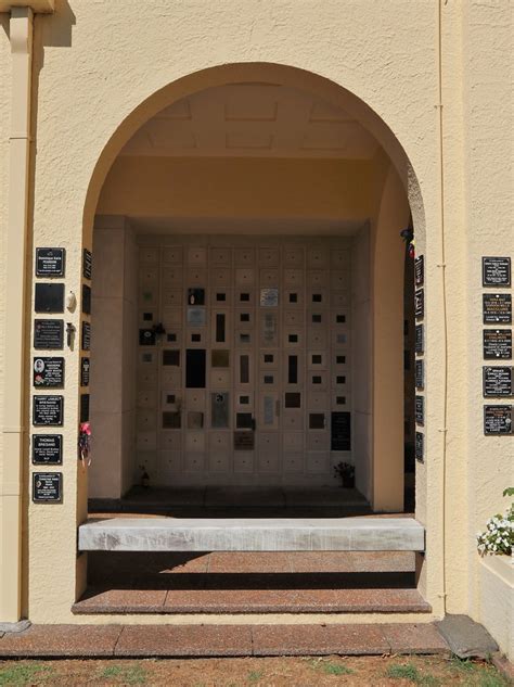 Columbarium Niche Wall Inside, Alcove 5 | Alcove 5 Rows 1 & … | Flickr