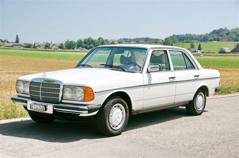 Mercedes-Benz W123 - specs, photos, videos and more on TopWorldAuto