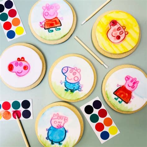 Paint Your Own Party Biscuits (Peppa Pig)