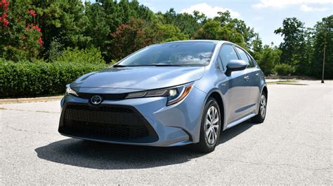 2020 Toyota Corolla Hybrid: Fuel Sipping Sedan – Auto Trends Magazine