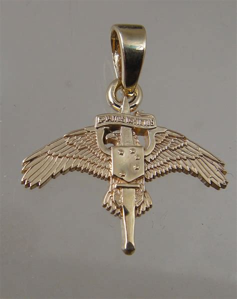 Marine Corps pendant Half Dollar-Beautifully hand crafted fine detail us marine corps military ...