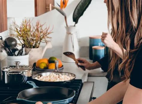 Stainless Steel Vs Nonstick Frying Pans | True Comparison