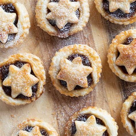 Easy Puff Pastry Mince Pies Recipe - Effortless Foodie