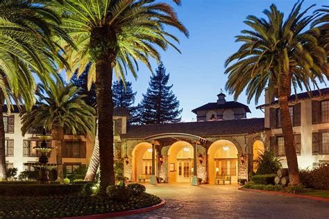 EMBASSY SUITES BY HILTON NAPA VALLEY - Updated 2023 Prices & Hotel ...