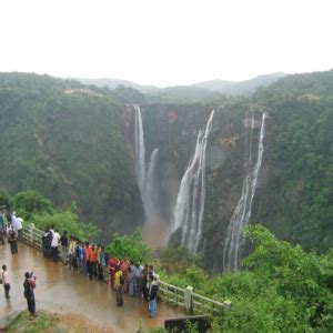 Exploring Nature's Marvels: 5 Beautiful Waterfalls of Pachmarhi - Banjara Kanpuriya