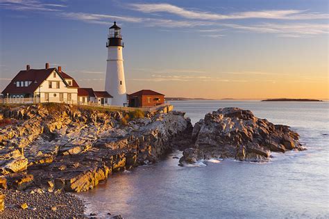 Why Is 'National Lighthouse Day' Not a Bigger Deal in Maine?