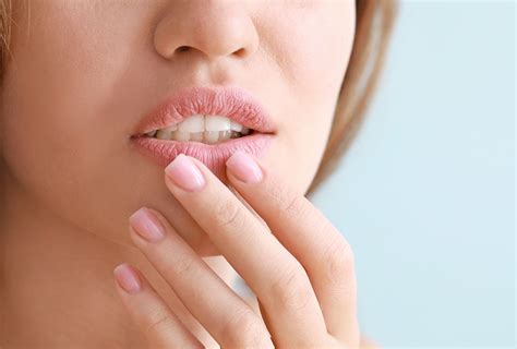 Possible Causes of Chapped Lips & Treatment Options