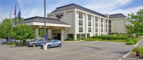 Hampton Inn Detroit/Northville - Hotel in Northville, MI | The Vendry