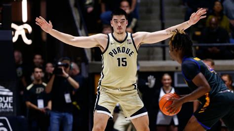 Purdue 7-footer Zach Edey says NBA pursuit fuels weight loss - ESPN