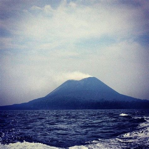 Pulau Anak Krakatau | Earth powers, Natural landmarks, Lampung