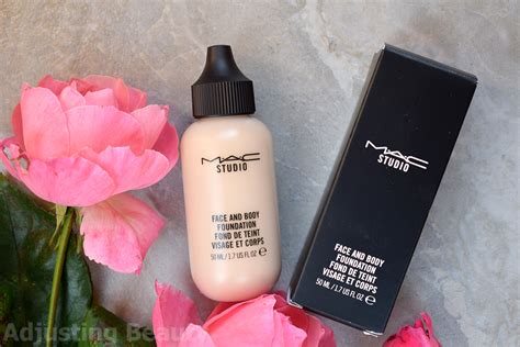 MAC Studio Face And Body Foundation - C1 - Adjusting Beauty