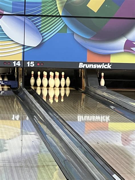 Is this a 9.5 pin or half a 10 pin? : r/Bowling