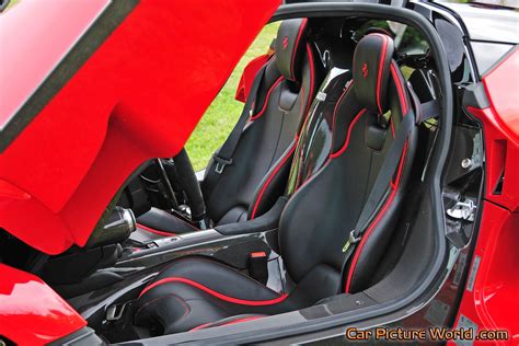 LaFerrari Seats Picture