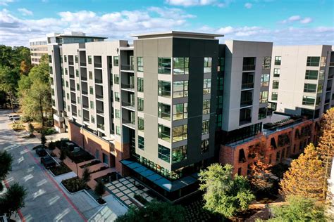 Luxury Apartments | The Woodlands