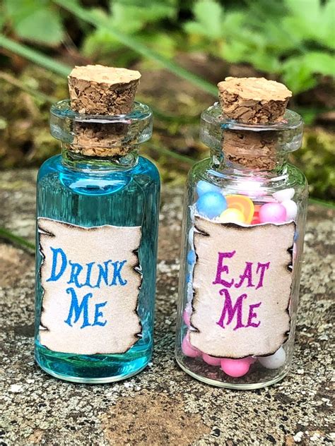 Eat Me Drink Me Potion / Alice in Wonderland Gift / Shrinking - Etsy