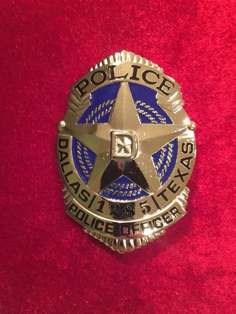 Dallas Texas police officer badge | Police badge, Police officer badge, Texas police