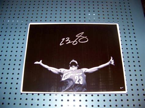 LEBRON JAMES AUTOGRAPH SIGNED PHOTO COA | #117492890