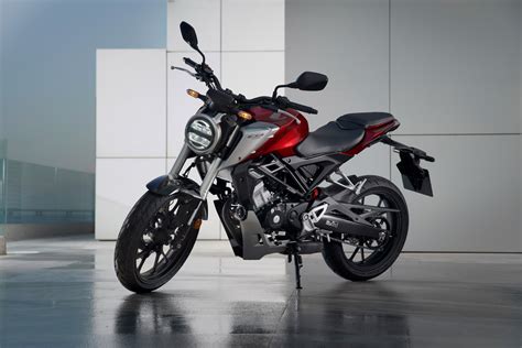 Honda CB125R: Αποστολή στην Πορτογαλία | MOTOMAG