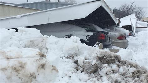 Blizzard Evelyn damages homes, cars | WLUK