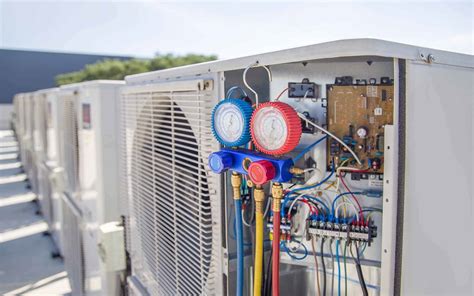 Why Leave Commercial HVAC Maintenance to Professionals?