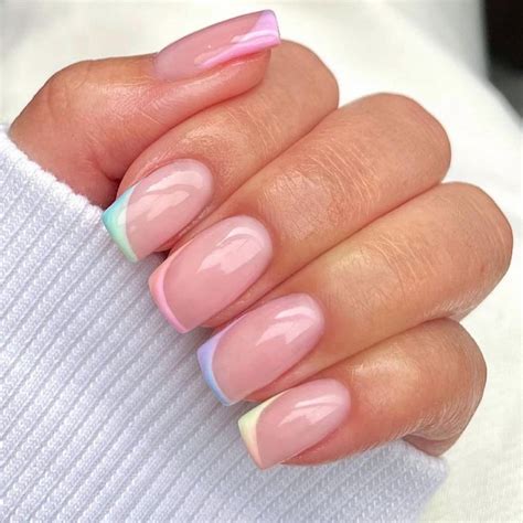 Five Acrylic Nails Inspo For Summers – Grazia Pakistan