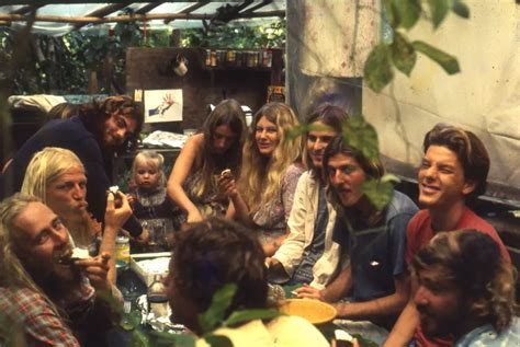 This 70s Hawaiian commune was a hippie paradise until the government burnt it down - AFRU