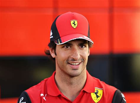 F1: Carlos Sainz signs new Ferrari contract until end of 2024 | The ...