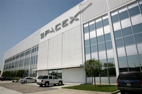 SpaceX Headquarters, a 550,00... - SpaceX Office Photo | Glassdoor