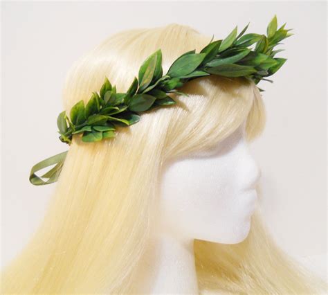 Laurel Crown Green Leaf Laurel Wreath Roman Goddess Laurel | Etsy ...