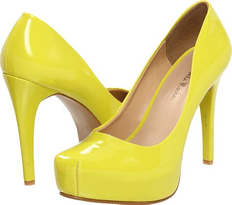 Yellow women shoes PNG image