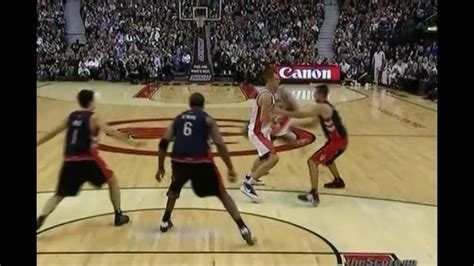 Matt Bonner Dunk Explosion