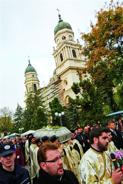 DORUVALLY: TRADITIONAL DE CRACIUN ROMANIA