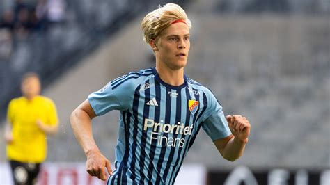 Lucas Bergvall: Swedish teenager chooses to join Tottenham over ...