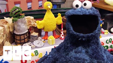 SESAME STREET 40th Anniversary Cake | Cake Boss - YouTube