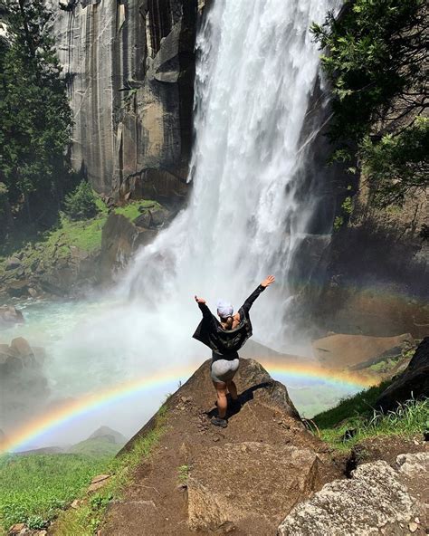 Mist Trail Is An Easy Hike In California That'll Take You Underneath A Rainbow Waterfall ...